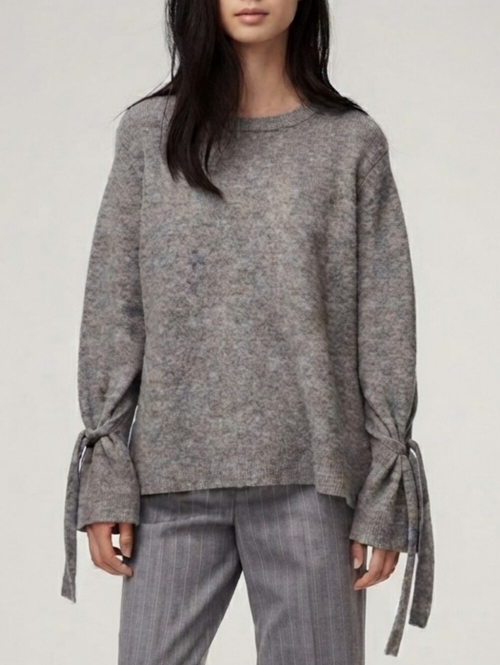 Aritzia Malcorra Grey Sweater Size M Bow Sleeves Oversized Baggy Comfortable